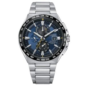 QUESTA è L'IMMAGINE FRONTALE DELL'OROLOGIO CITIZEN RADIOCONTROLLATO IN SUPERTITANIO SPORT H 800 CON QUADRANTE BLU