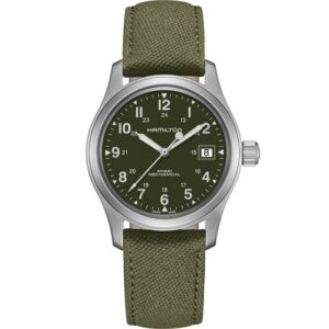 Questa è l'immagine frontale dell'orologio hamilton khaki field mechanical con quadrante verde di mm 38 con cinturino canvas di colore verde