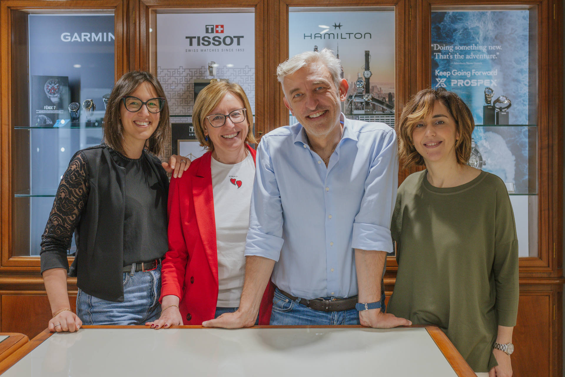 Foto di gruppo staff Gioielleria Paschetta