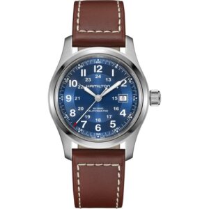 Questa è l'immagine frontale dell'orologio hamilton khaki field con quadrante di mm 42 blu, con cinturino in pelle e movimento automatico